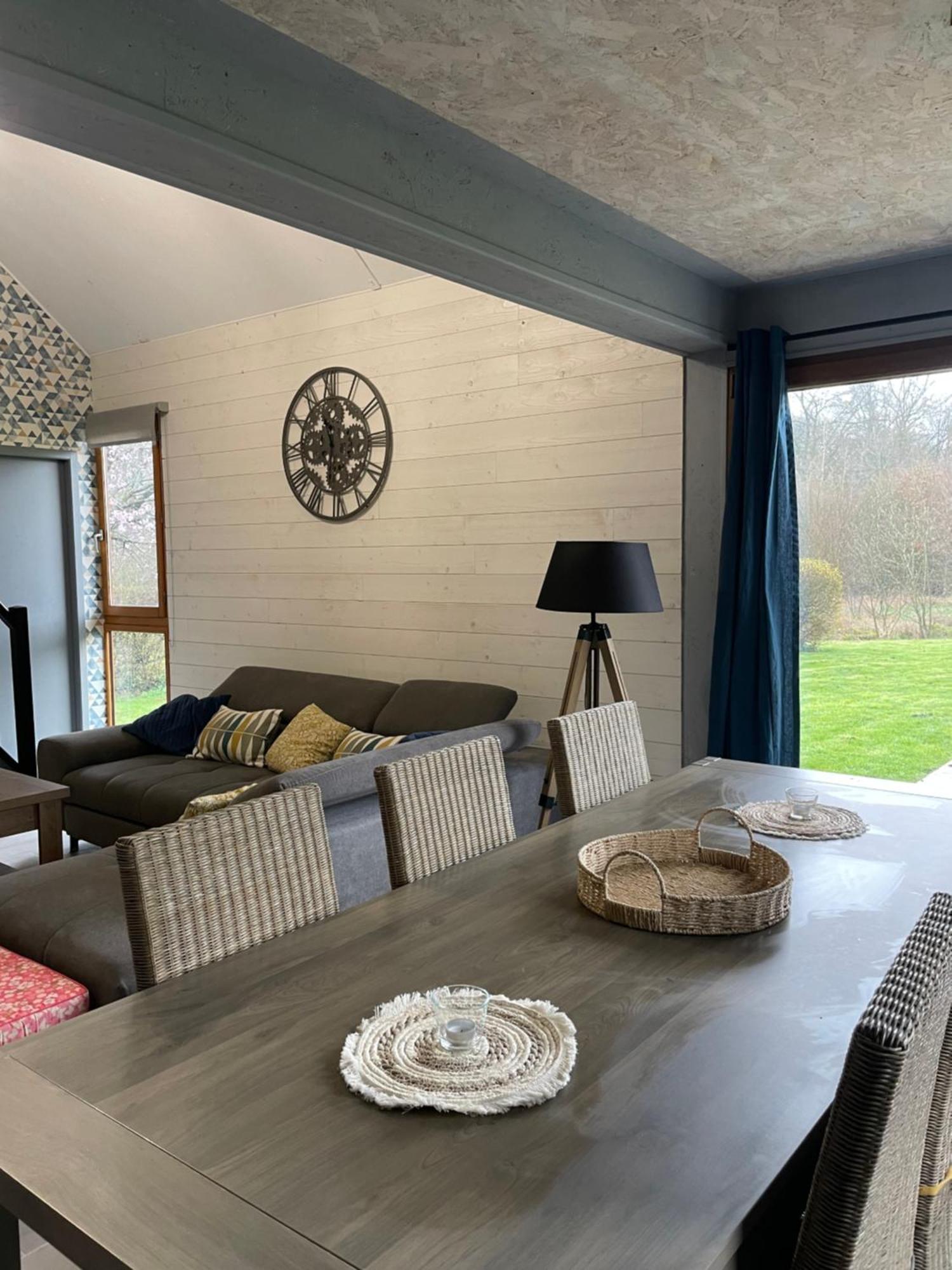 Cottage Chaleureux Dans Domaine Prive Signy-le-Petit Zewnętrze zdjęcie