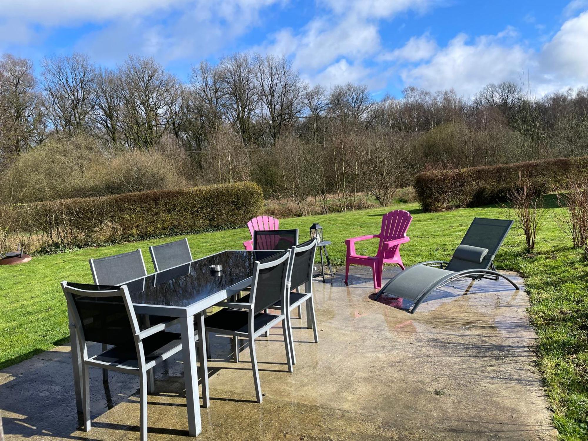 Cottage Chaleureux Dans Domaine Prive Signy-le-Petit Zewnętrze zdjęcie